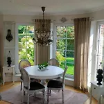 Luana's White בית אירוח Surwold