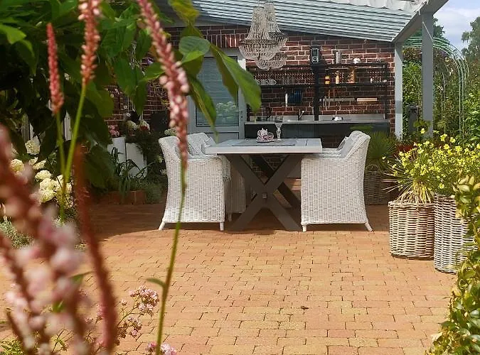 Luana's White Проживание в семье Surwold